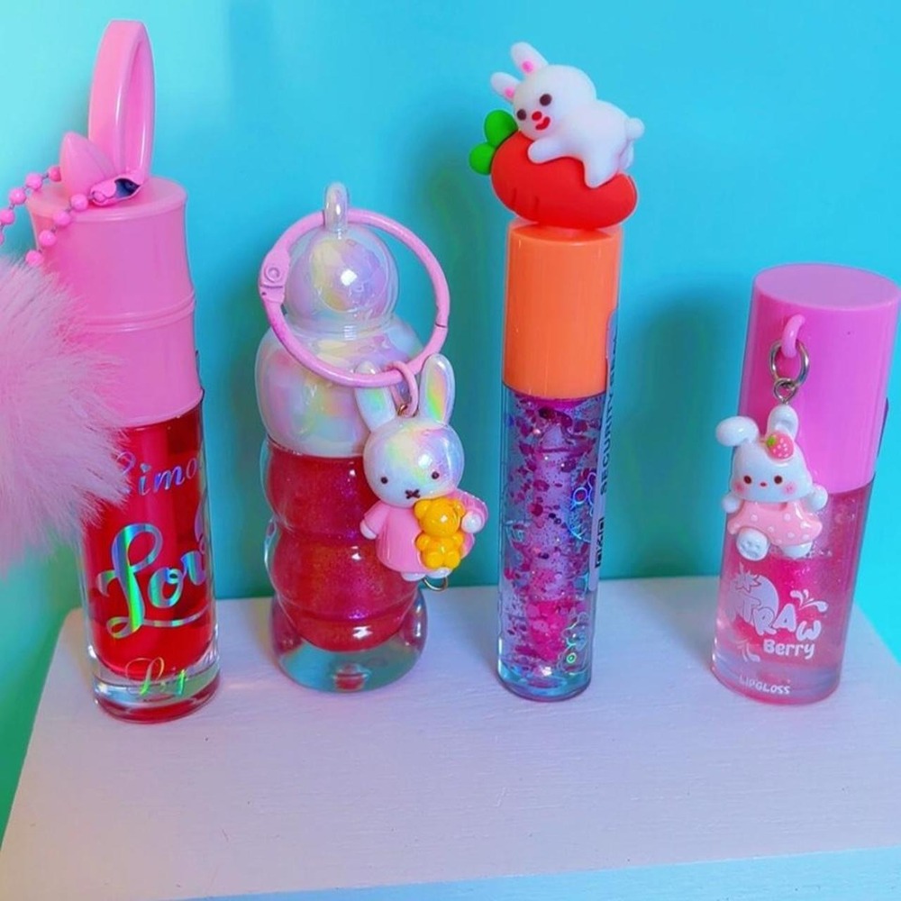 ADORABLE BUNNY Y2K COQUETTE LIP GLOSS BUNDLE NEW 4 PC.